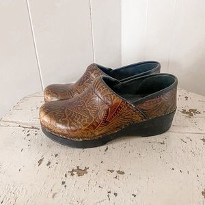 Dansko shoes